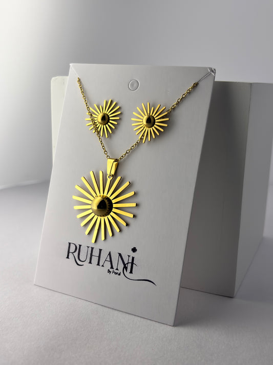 Golden Sunheart Necklace Set
