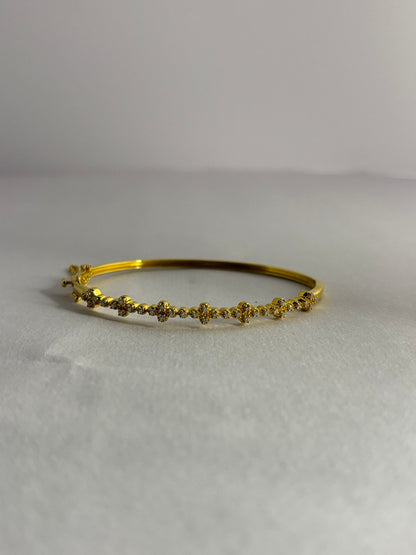 Golden Blossom – Moissanite Floral Bangle