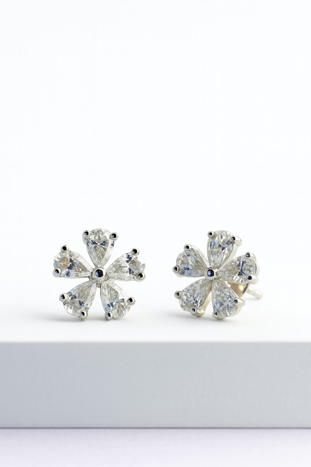 925 Silver flower Stud Earrings