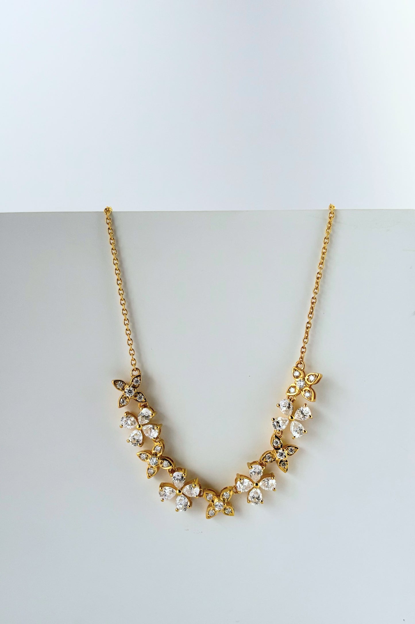 Golden Bloom – Moissanite Floral Necklace