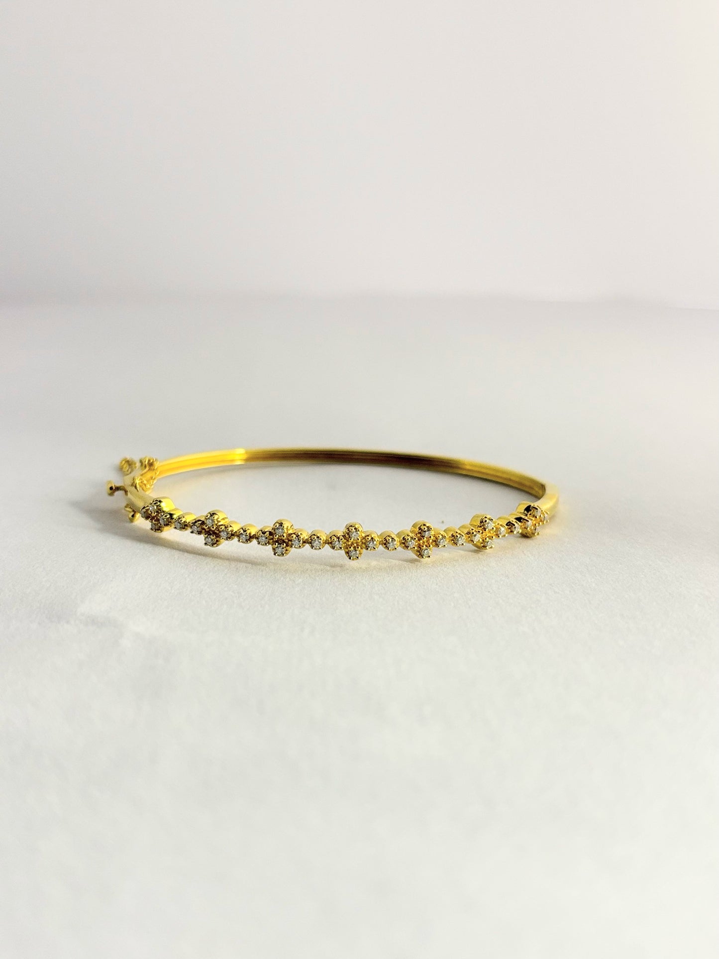 Golden Blossom – Moissanite Floral Bangle