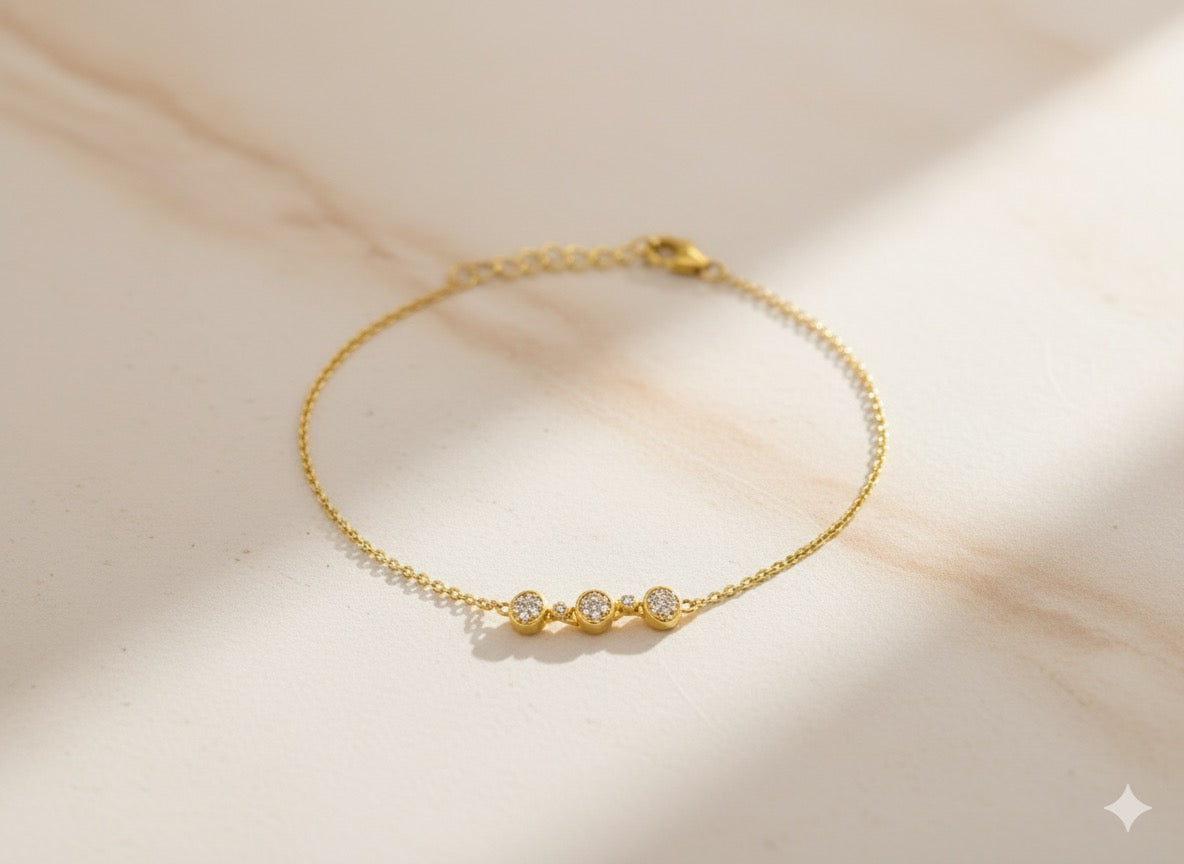 Golden Glow – Moissanite Charm Bracelet