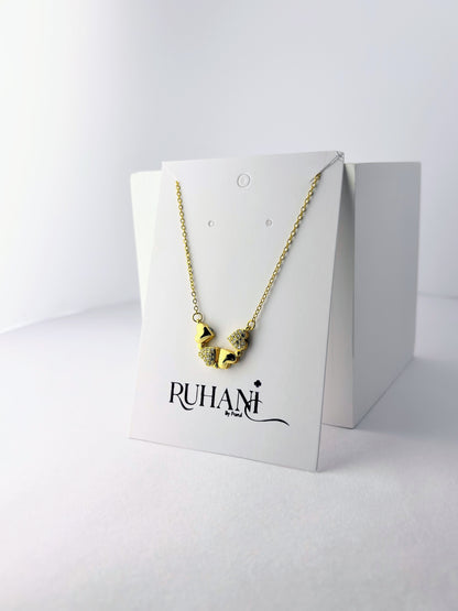 Magnet Hearts Gold Necklace