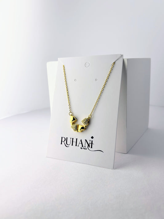 Magnet Hearts Gold Necklace