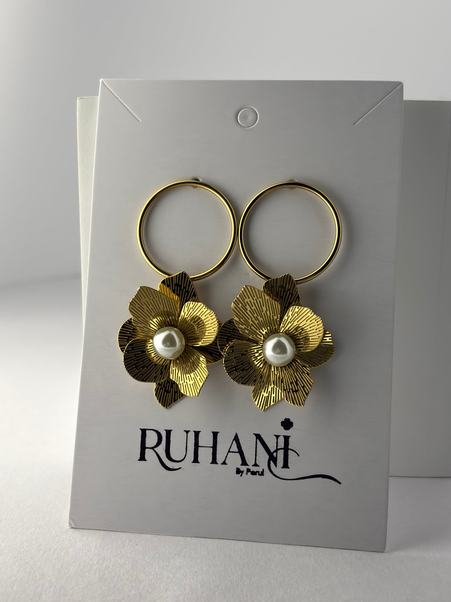 Golden Bloom Pearl Earrings