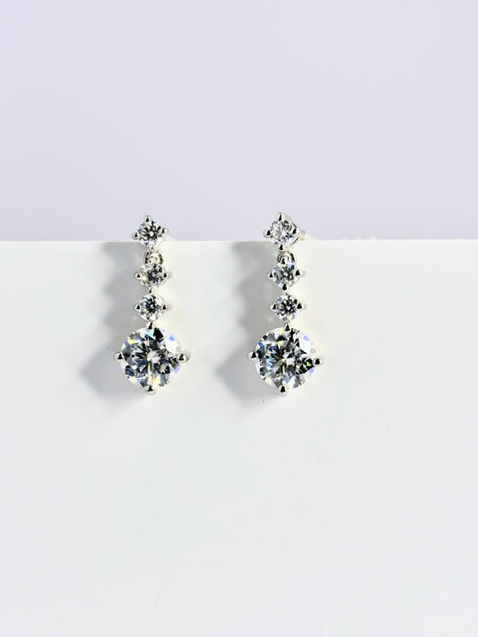 Starlight Drops – Moissanite Earrings