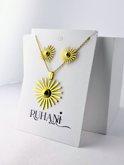 Golden Sunheart Necklace Set