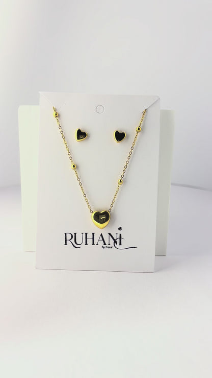 Golden Heart Necklace Set