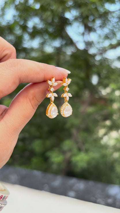 Golden Bloom – Moissanite Drop Earrings